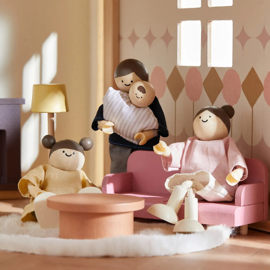 Pegasus Dollhouse Doll Set