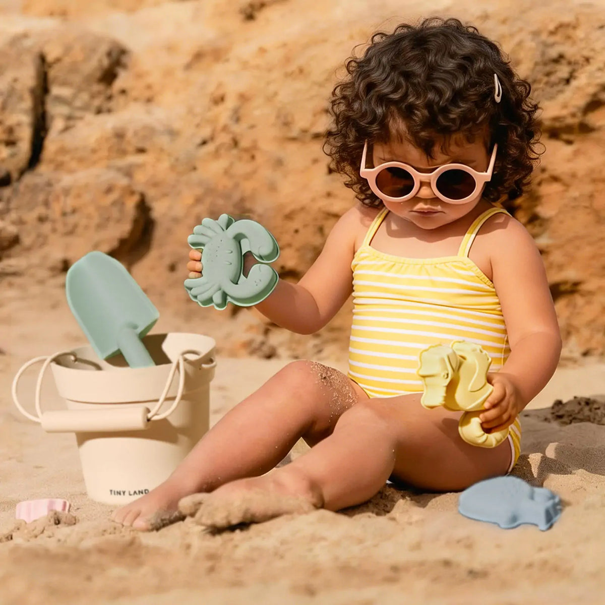 Beach Toy Tent Set