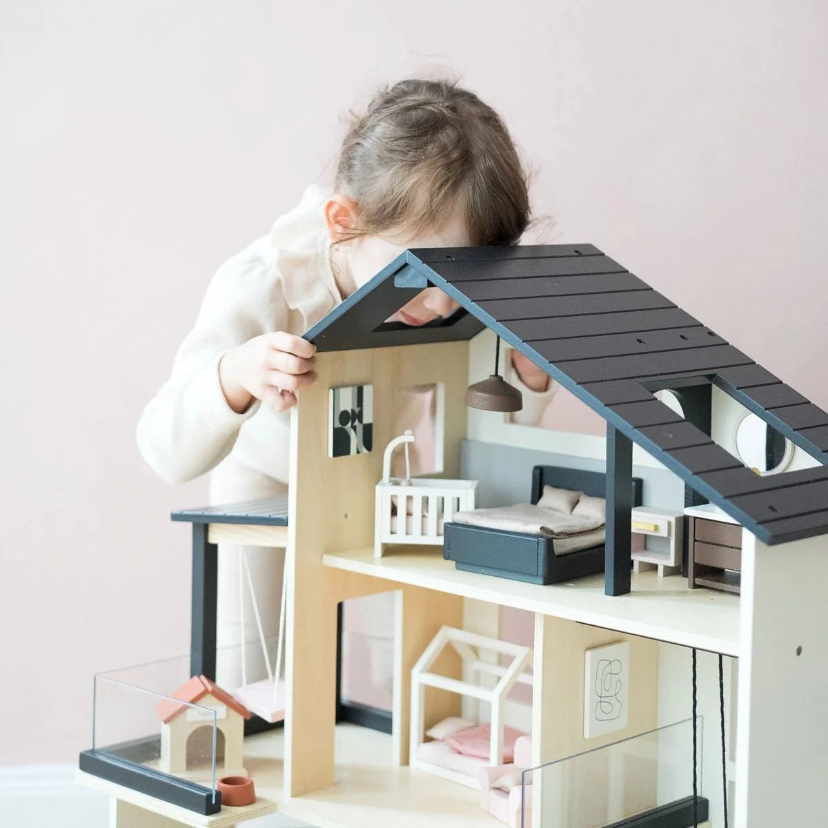 Sweetwood Edge Dollhouse