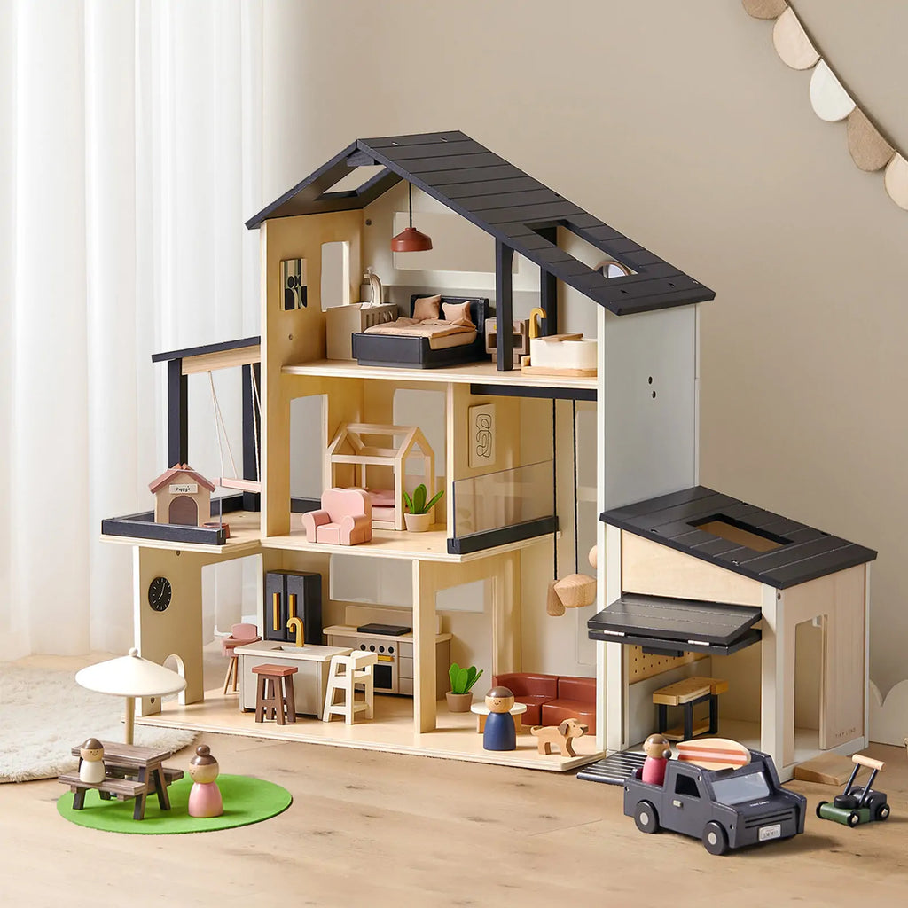 Black Dollhouse Gift Set