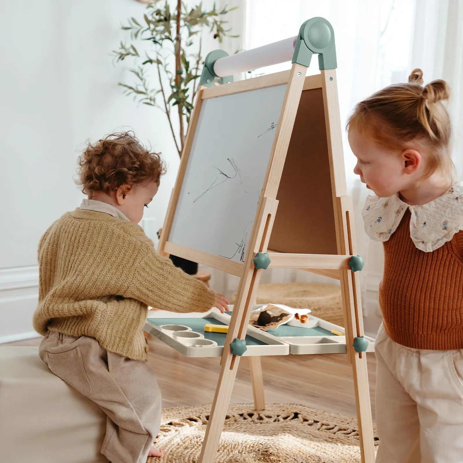 Forest Easel Playhouse
