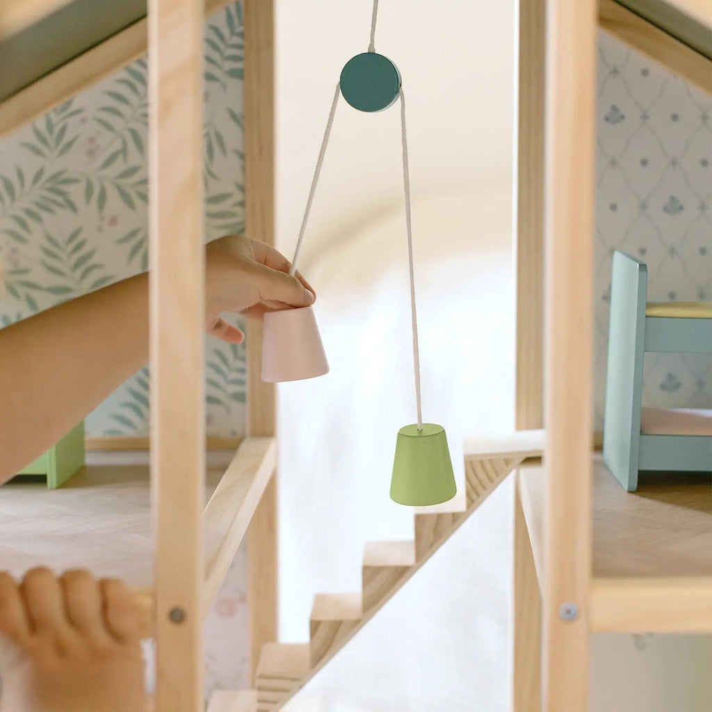 Sweetwood Dollhouse